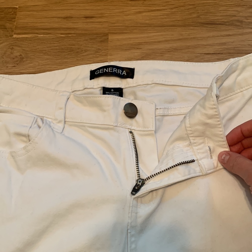 Generra Cuffed Capri White Jeans Pants Junior’s 5 - Picture 6 of 13